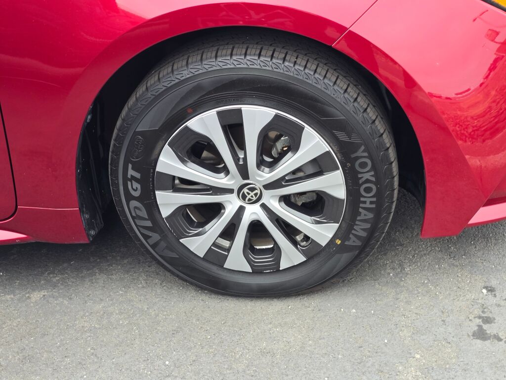 2022 Toyota Corolla Hybrid LE photo 4