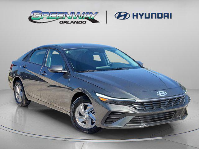 2026 Hyundai Elantra SE's photo
