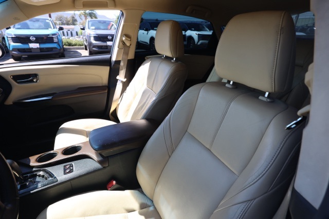 2013 Toyota Avalon XLE photo 14