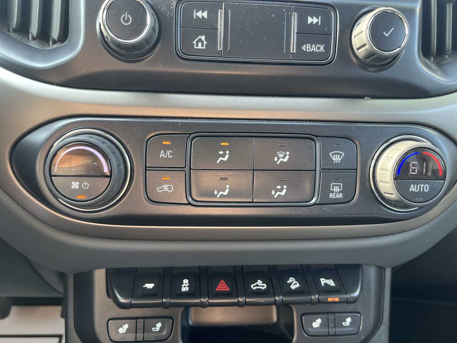 2022 Chevrolet Colorado Z71 photo 17