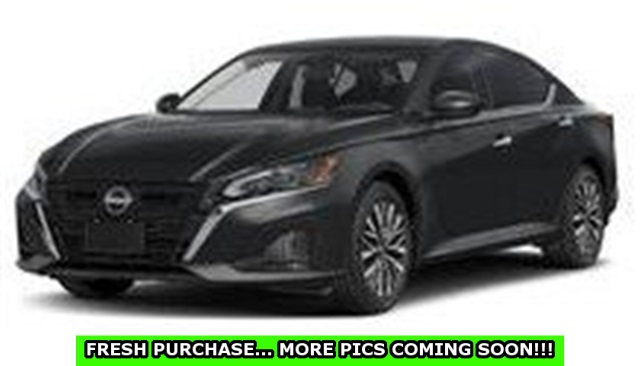 2025 Nissan Altima SV's photo