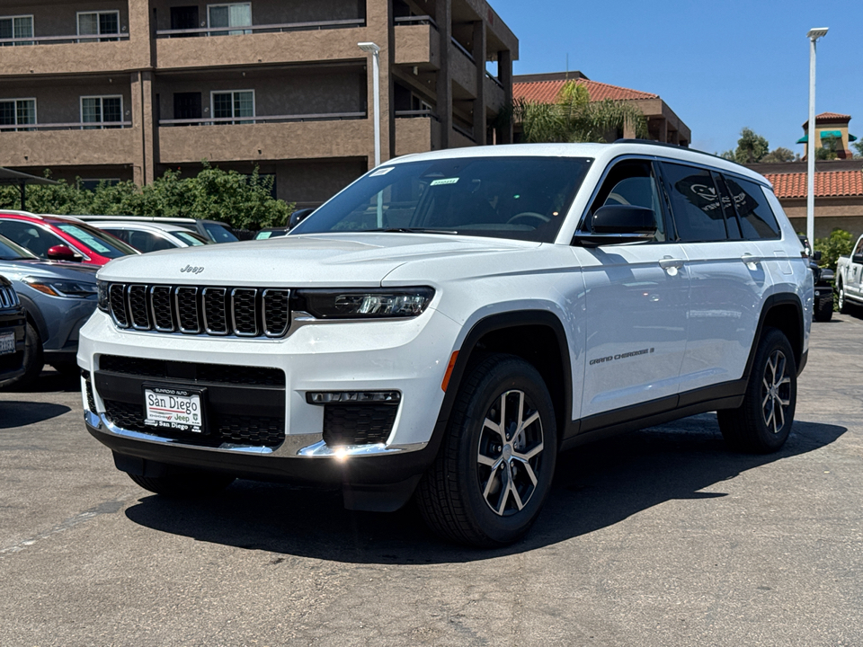 2025 Jeep Grand Cherokee Limited photo 4