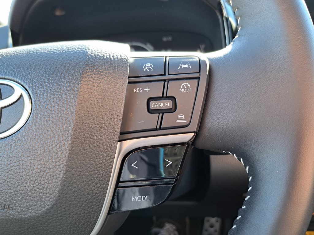 2025 Toyota Camry SE photo 22