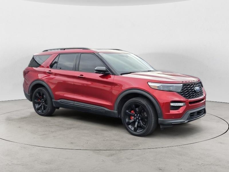 2021 Ford Explorer ST's photo