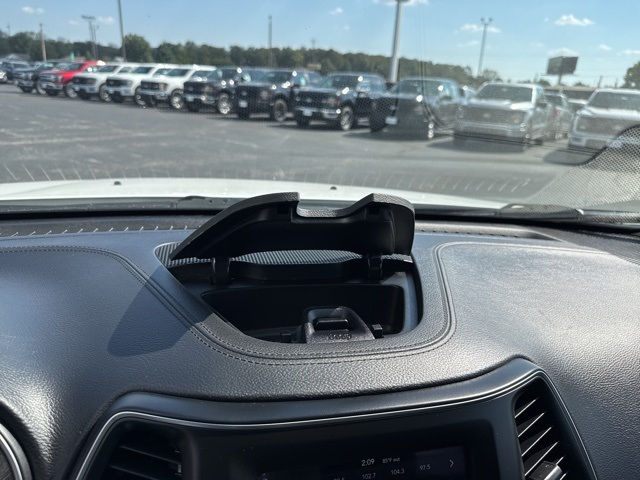 2019 Jeep Cherokee Latitude photo 26