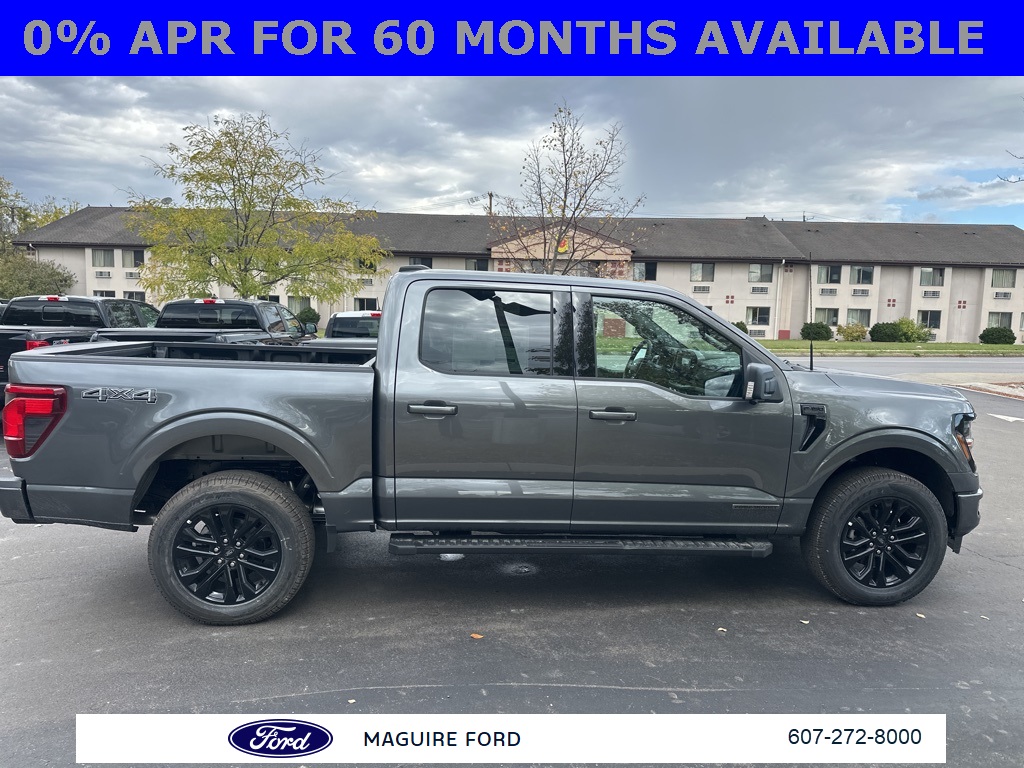 2025 Ford F-150 XLT photo 3