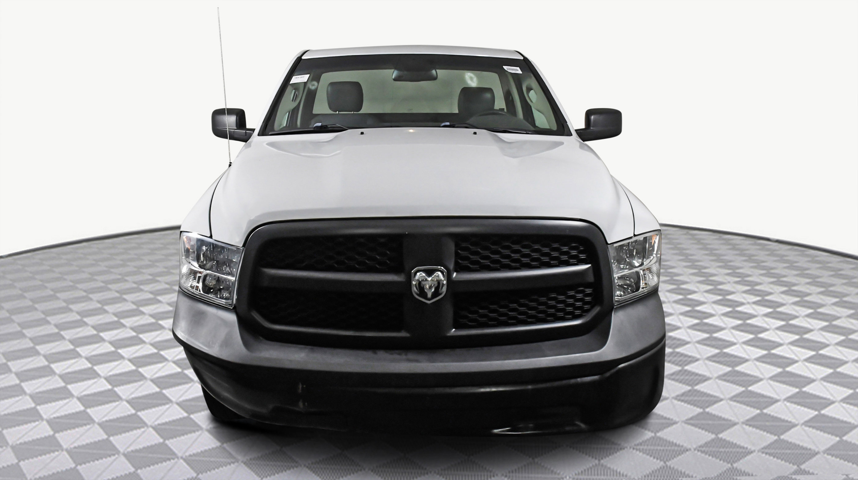 2019 Ram 1500 Classic Tradesman photo 2