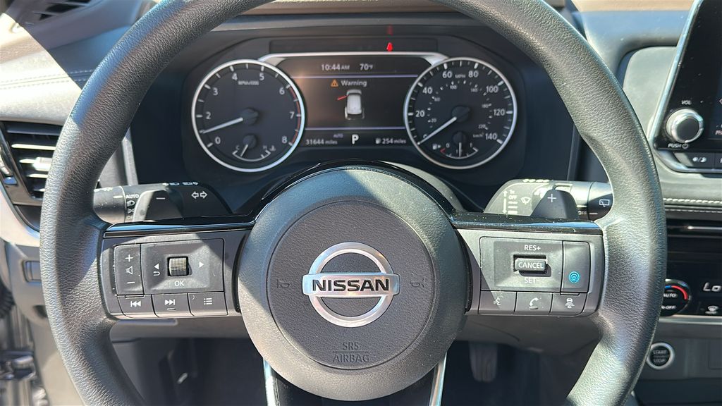 2021 Nissan Rogue SV photo 11