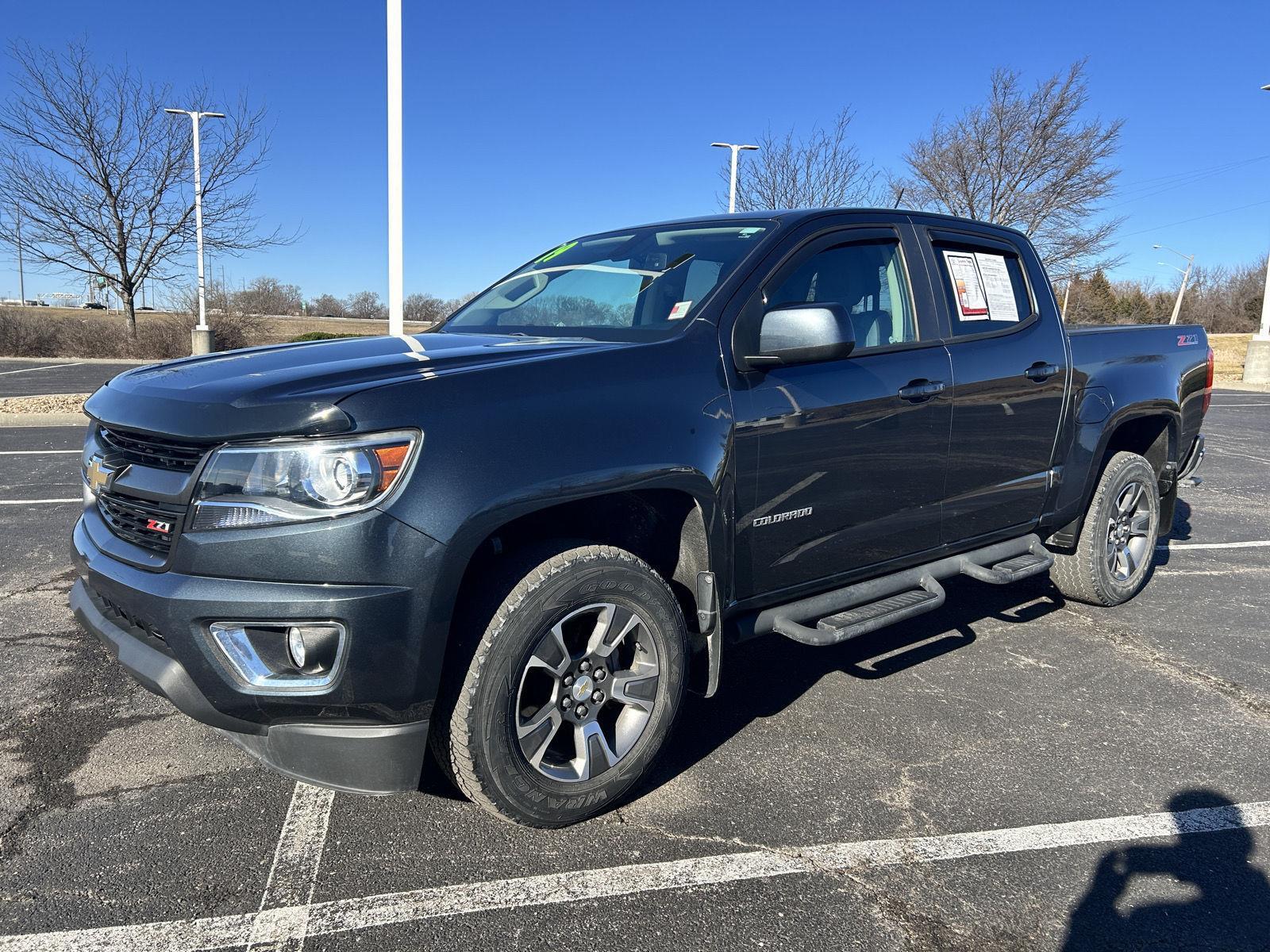 Used 2019 Chevrolet Colorado Z71 with VIN 1GCGTDEN5K1213279 for sale in Kansas City