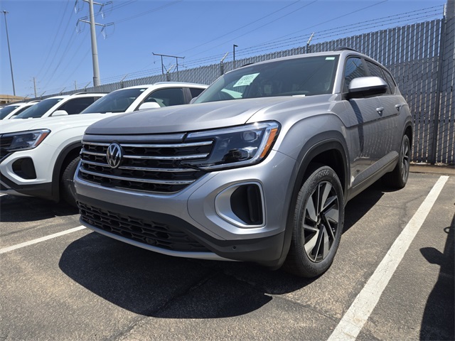 2025 Volkswagen Atlas SE Technology photo 2