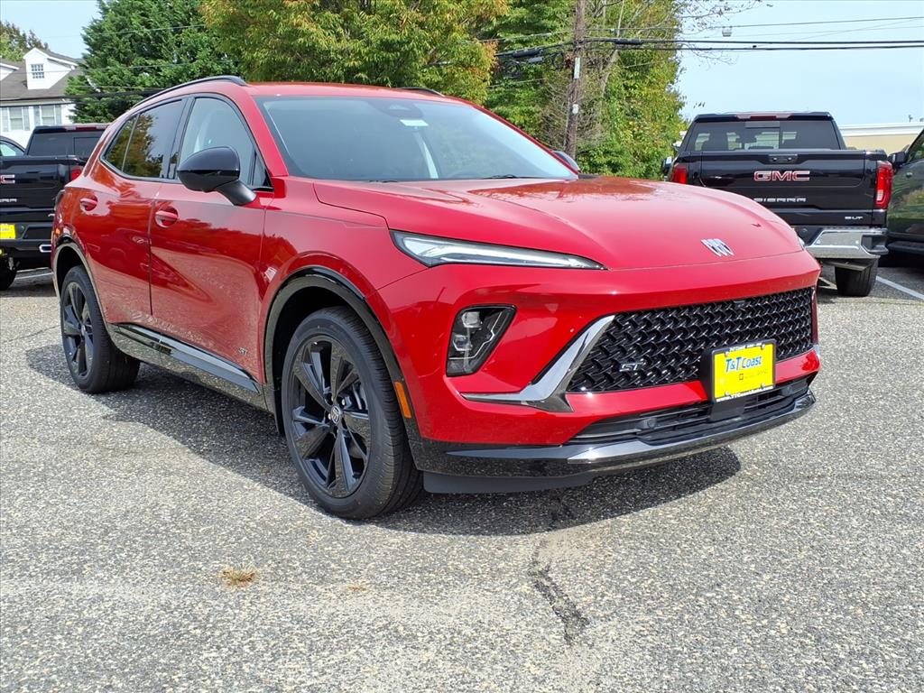 2025 Buick Envision Sport Touring photo 3