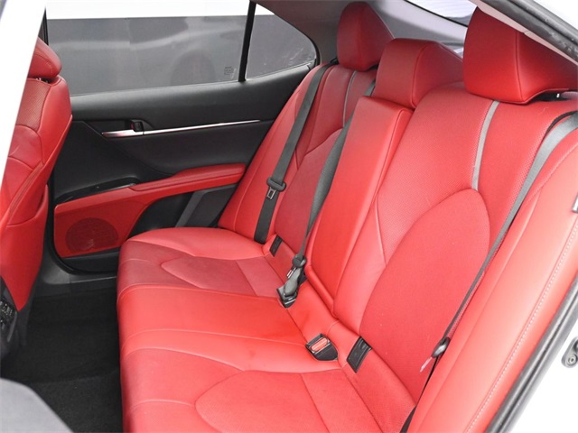 2020 Toyota Camry XSE photo 9
