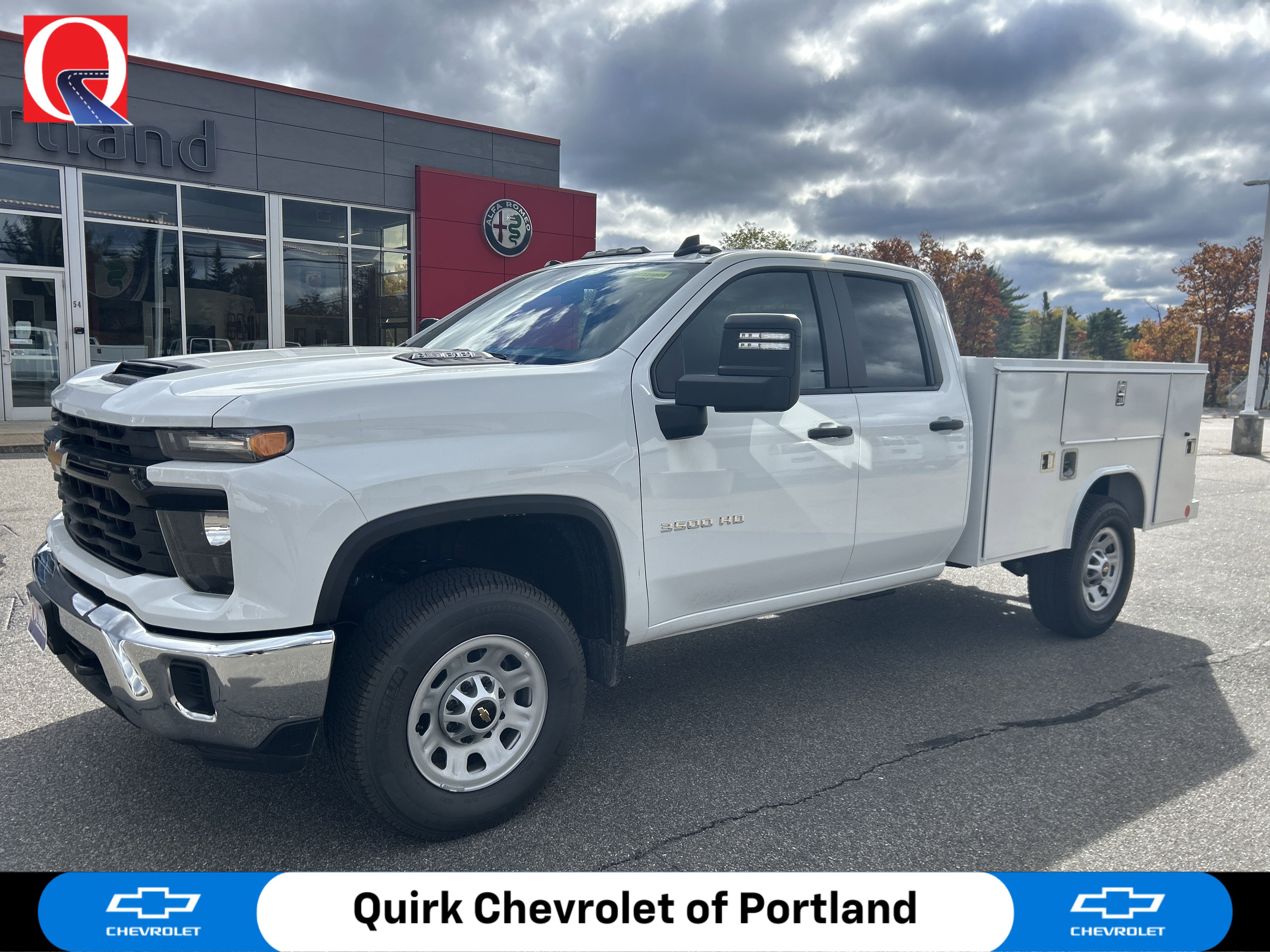 2025 Chevrolet Silverado 3500HD Work Truck's photo