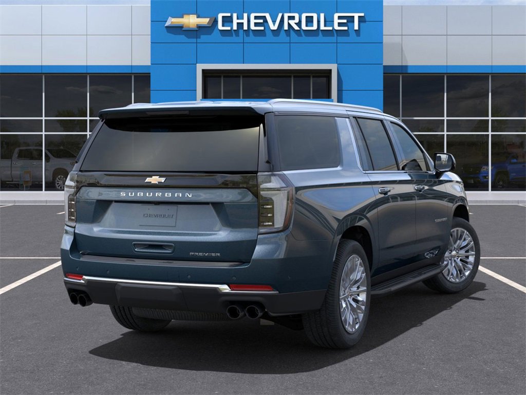 2025 Chevrolet Suburban Premier photo 4
