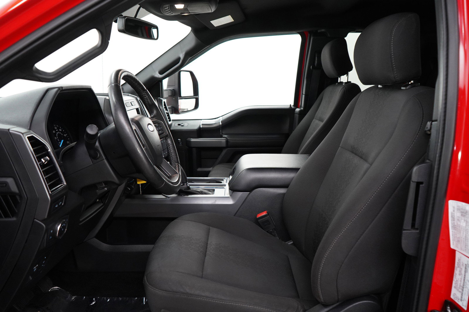 2018 Ford F-150 XLT photo 16