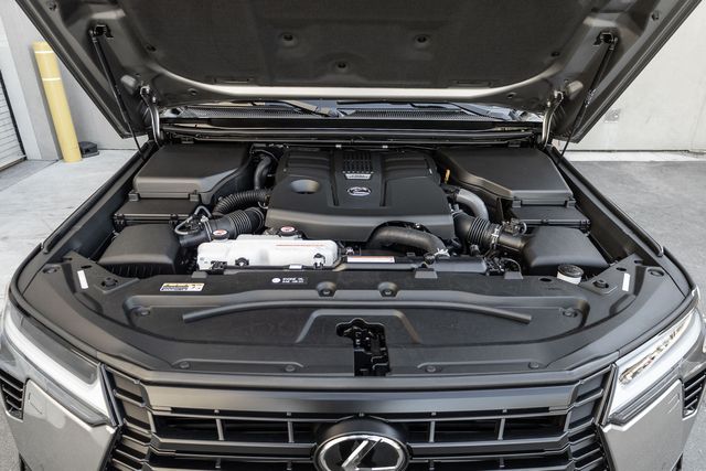 2025 Lexus GX 550 Premium photo 10