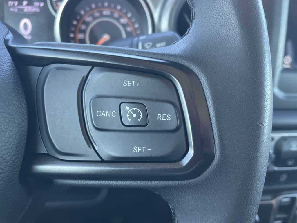 2023 Jeep Gladiator Sport photo 10