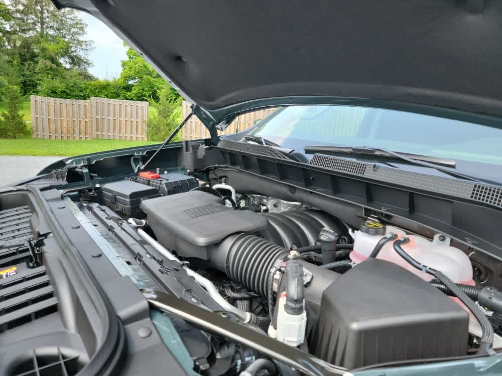 2026 Chevrolet Silverado 1500 LT photo 4