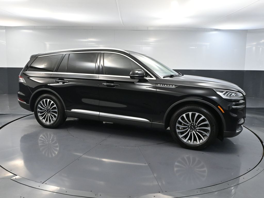 2023 Lincoln Aviator Reserve photo 2
