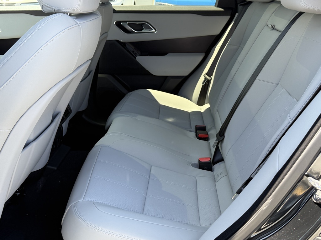 2026 Land Rover Range Rover Velar SE photo 23