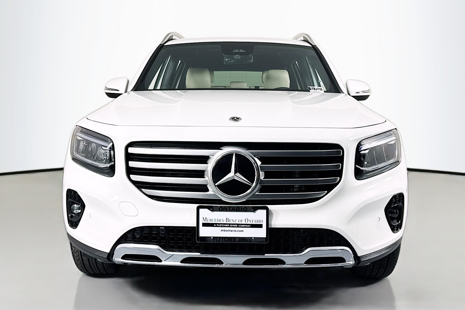 2025 Mercedes Benz GLB 250 photo 2