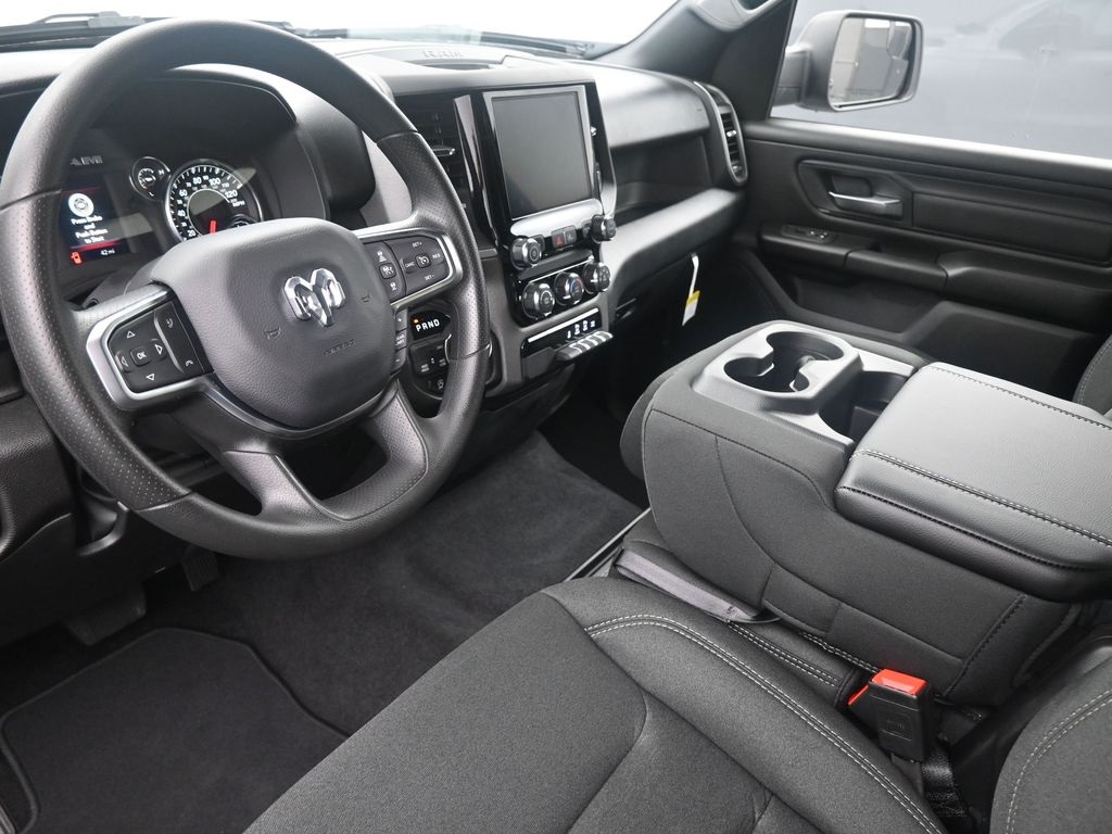 2025 Ram 1500 Tradesman photo 17