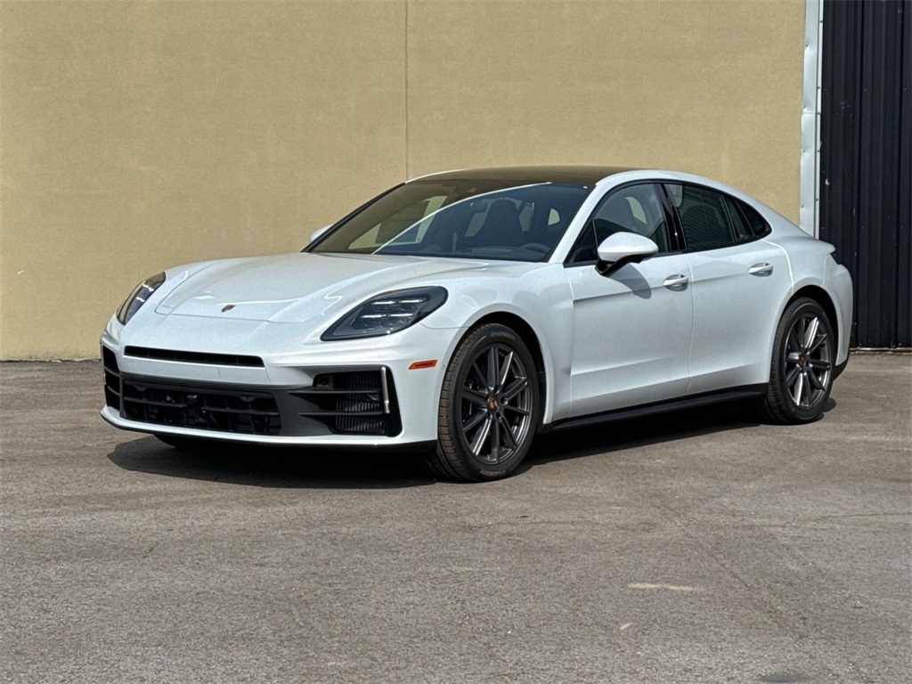 2025 Porsche Panamera 4 photo 8