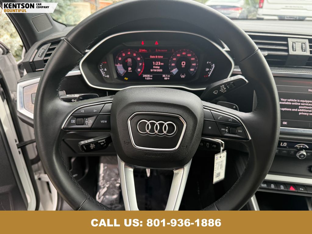 2025 Audi Q3 S line Premium photo 15
