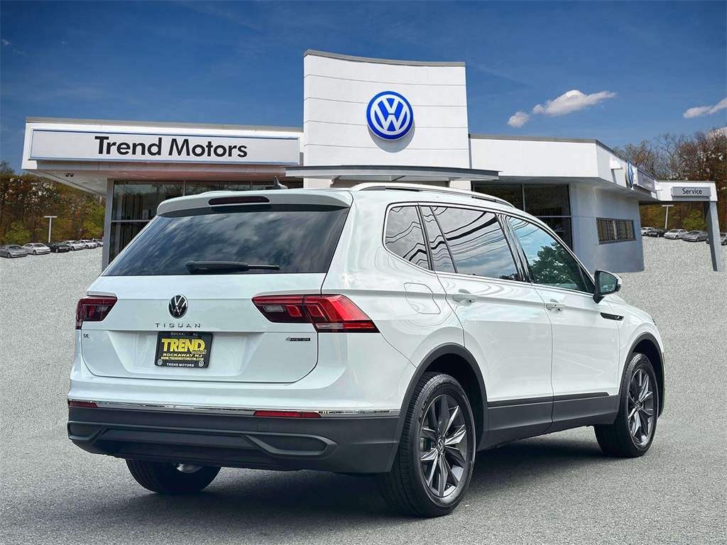 2022 Volkswagen Tiguan SE photo 3