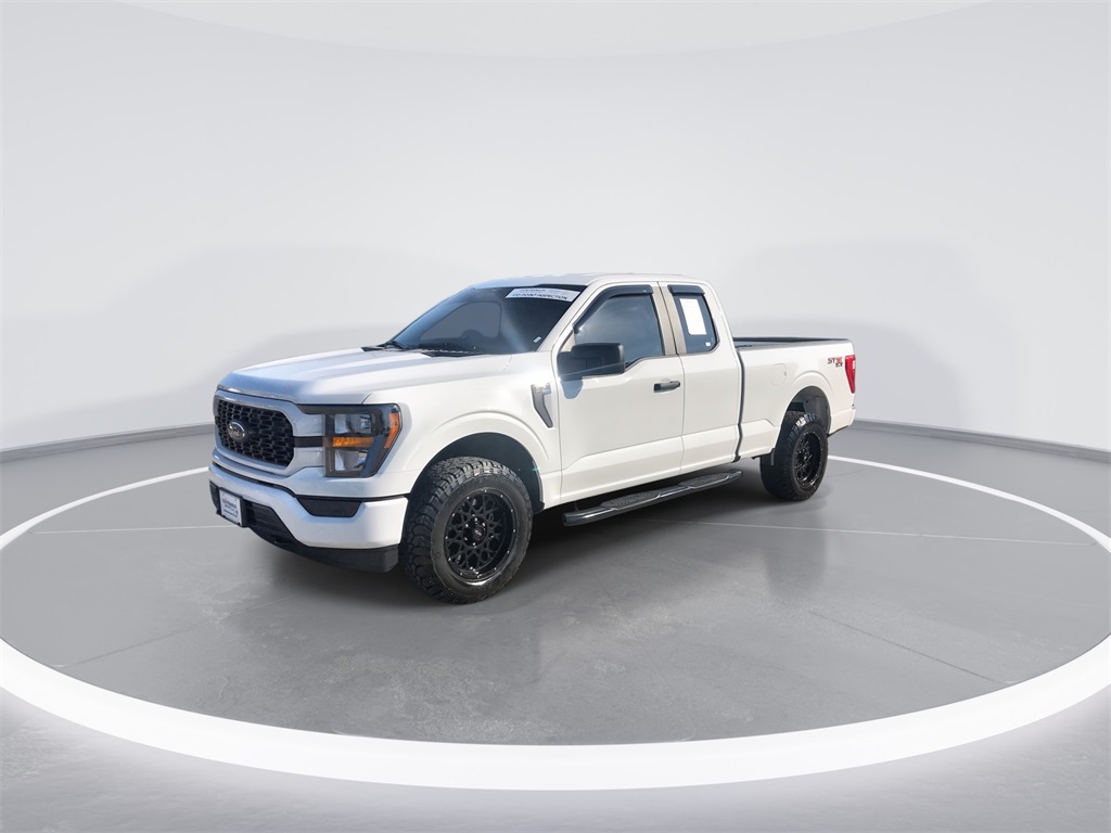 2023 Ford F-150 XL photo 4