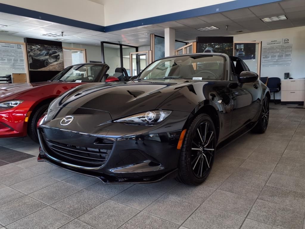 2025 Mazda MX-5 Miata Miata RF Grand Touring photo 13
