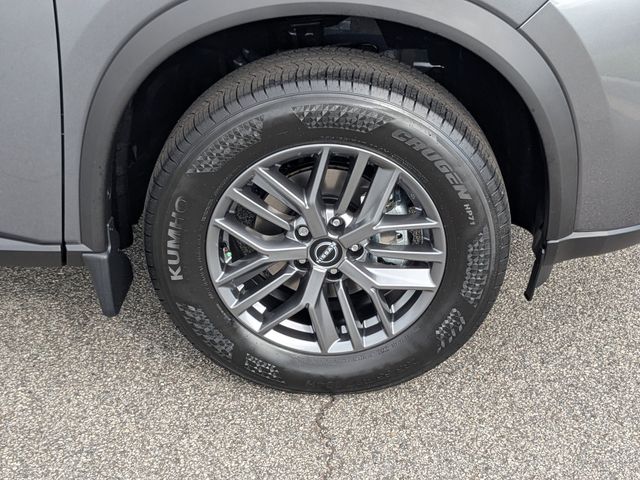 2026 Nissan Rogue S photo 6