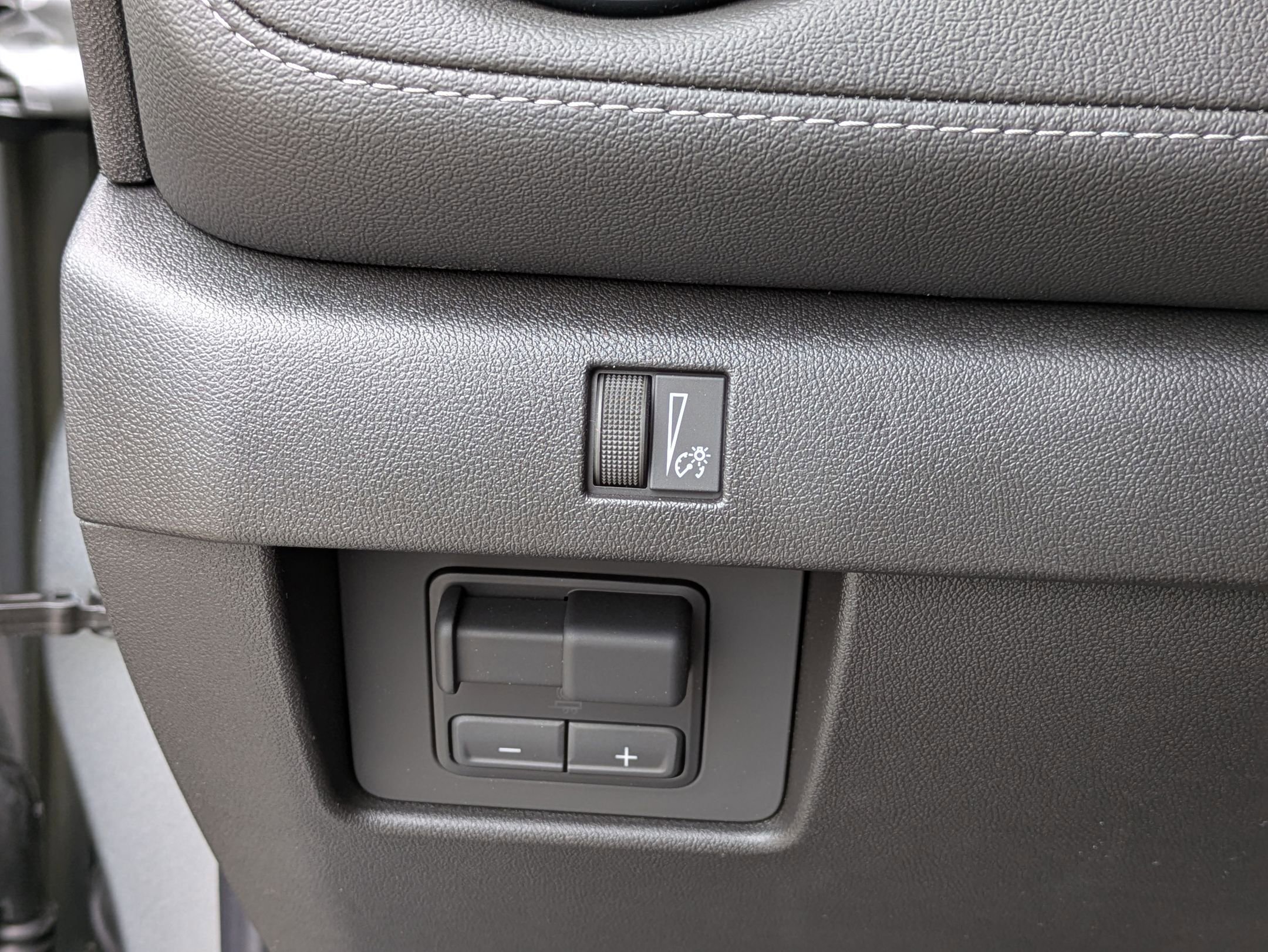 2025 Chevrolet Colorado Work Truck LT photo 22