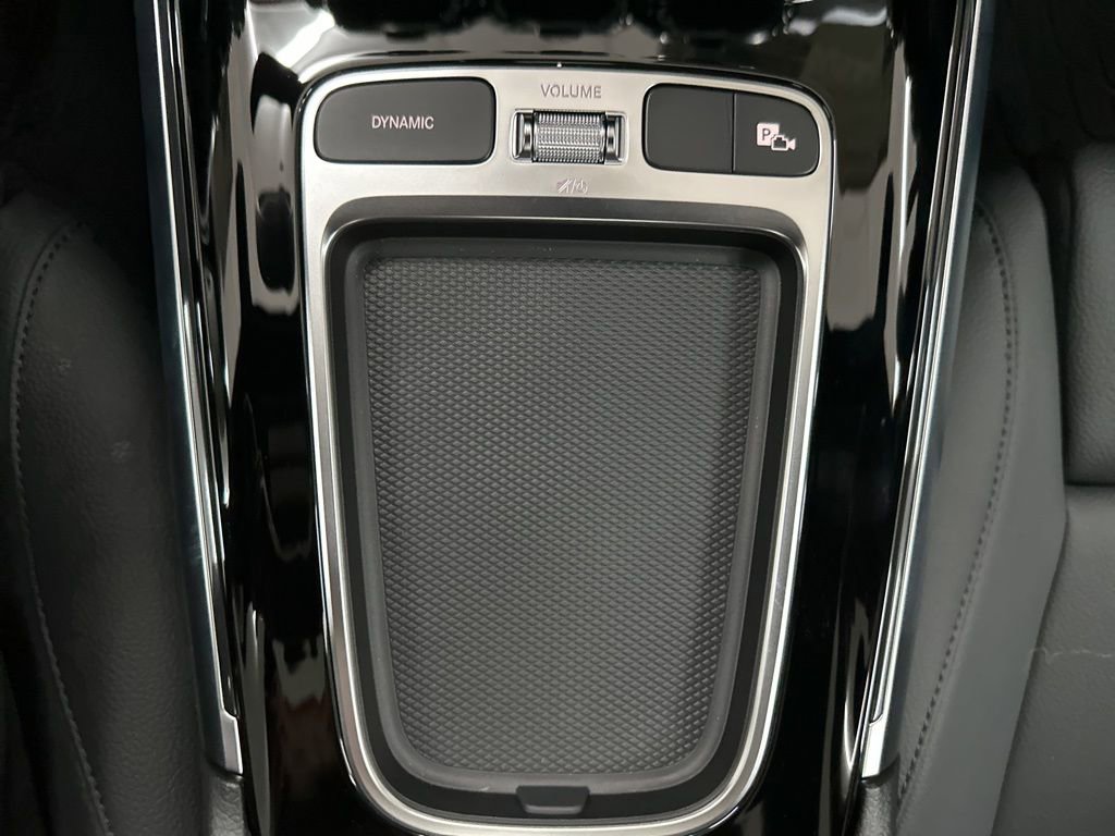 2025 Mercedes Benz GLB 250 photo 30