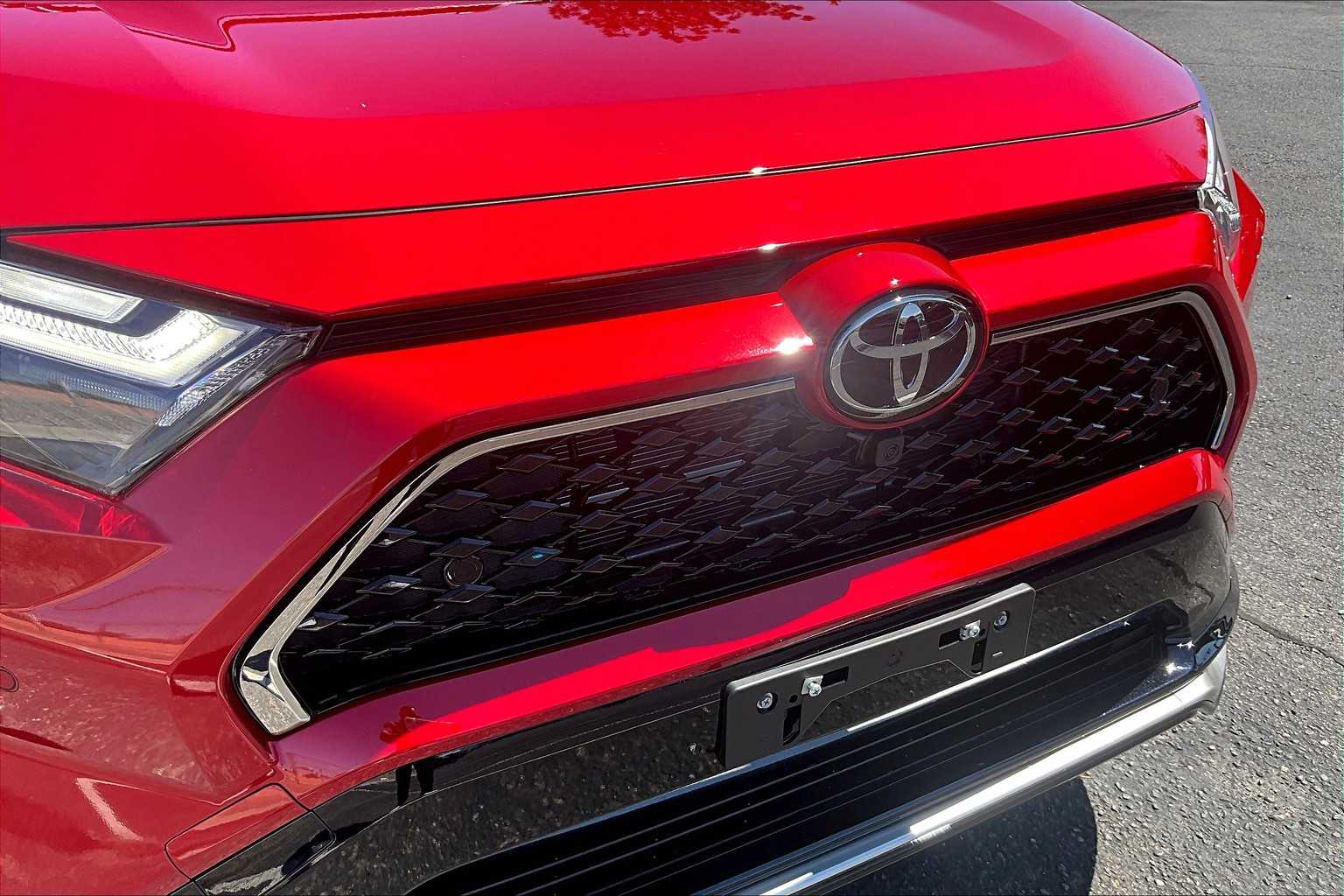 2025 Toyota RAV4 Prime XSE Premium photo 29