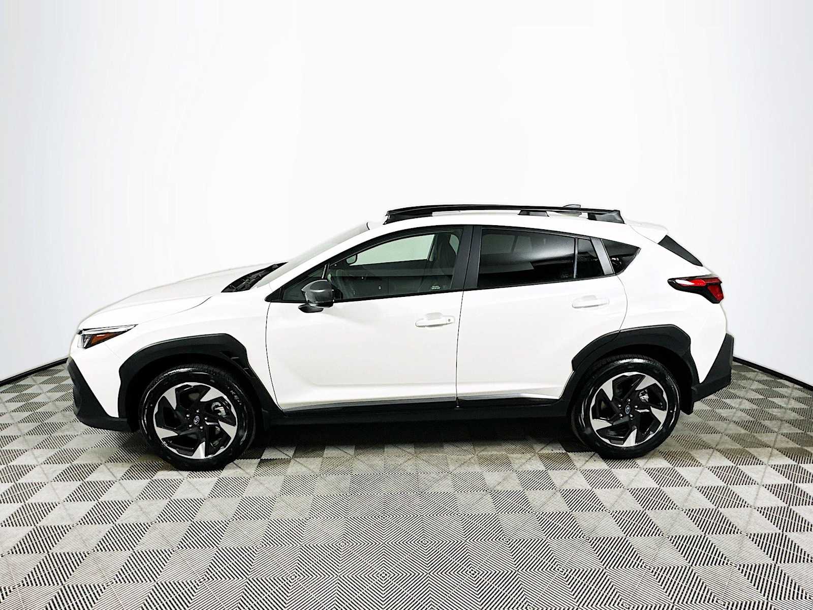 2025 Subaru Crosstrek Limited photo 4