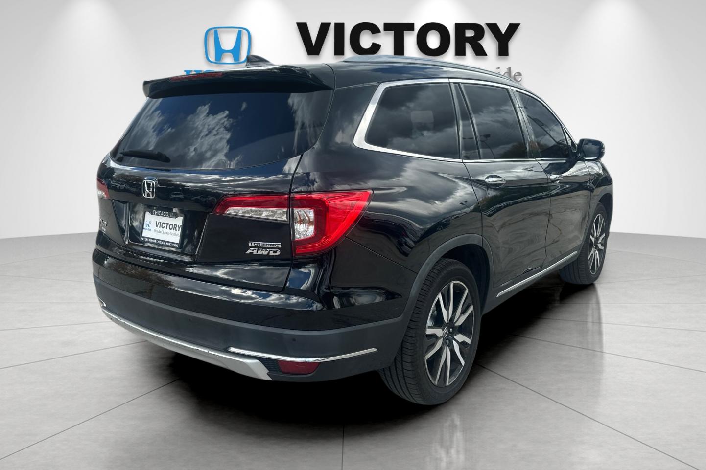 2019 Honda Pilot Touring photo 3