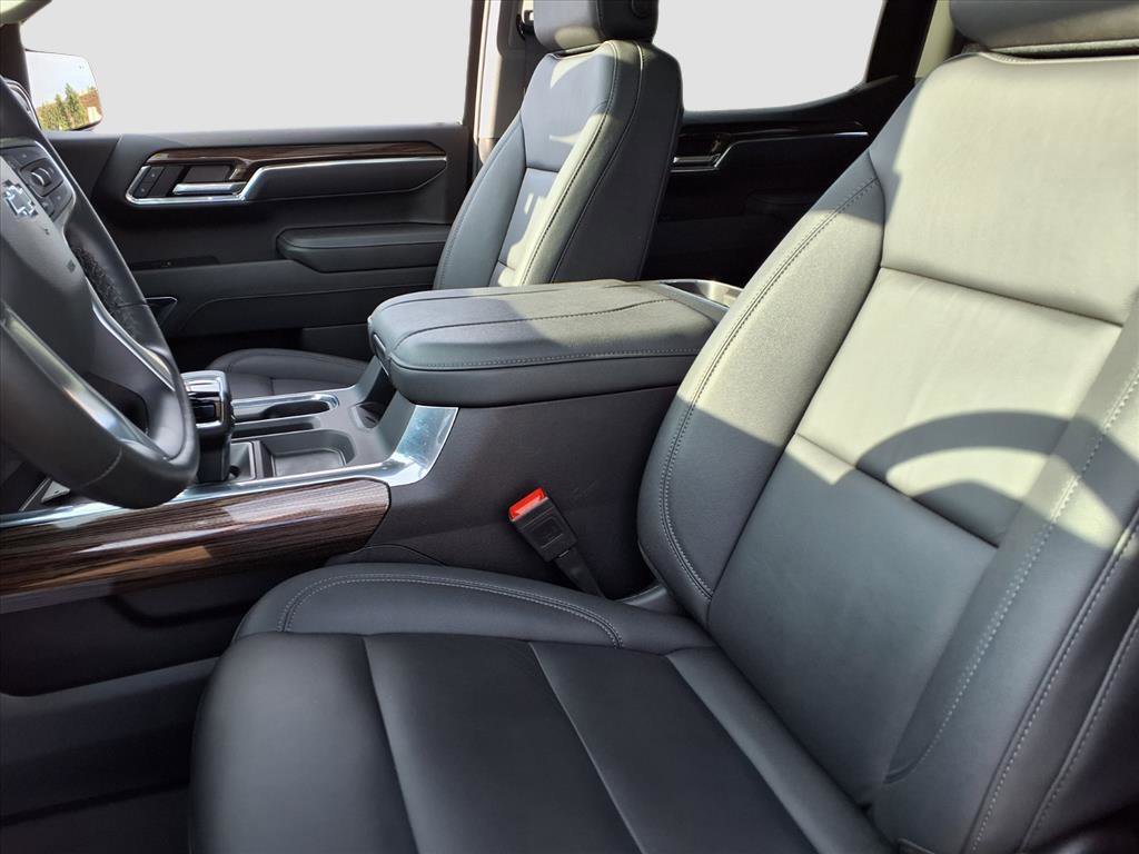 2025 Chevrolet Silverado 1500 LT Trail Boss photo 11