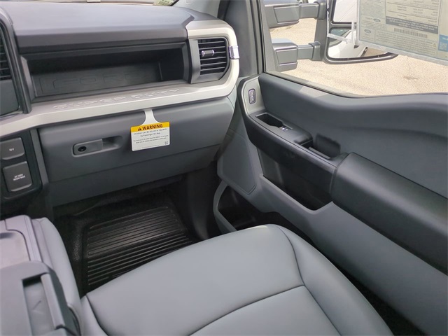 2026 Ford F-250 XL photo 14