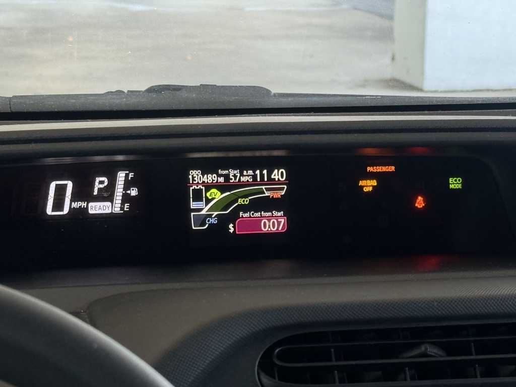 2015 Toyota Prius C One photo 19