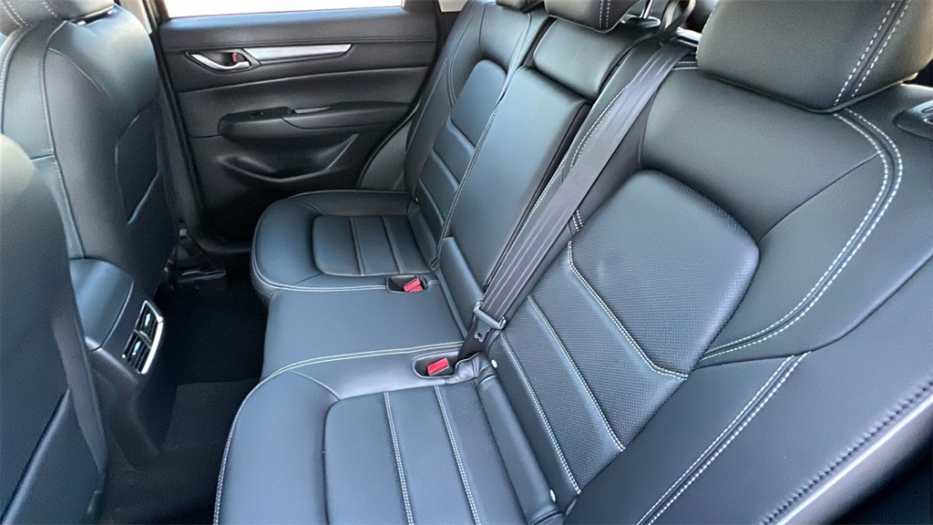 2025 Mazda CX-5 2.5 S Preferred photo 13