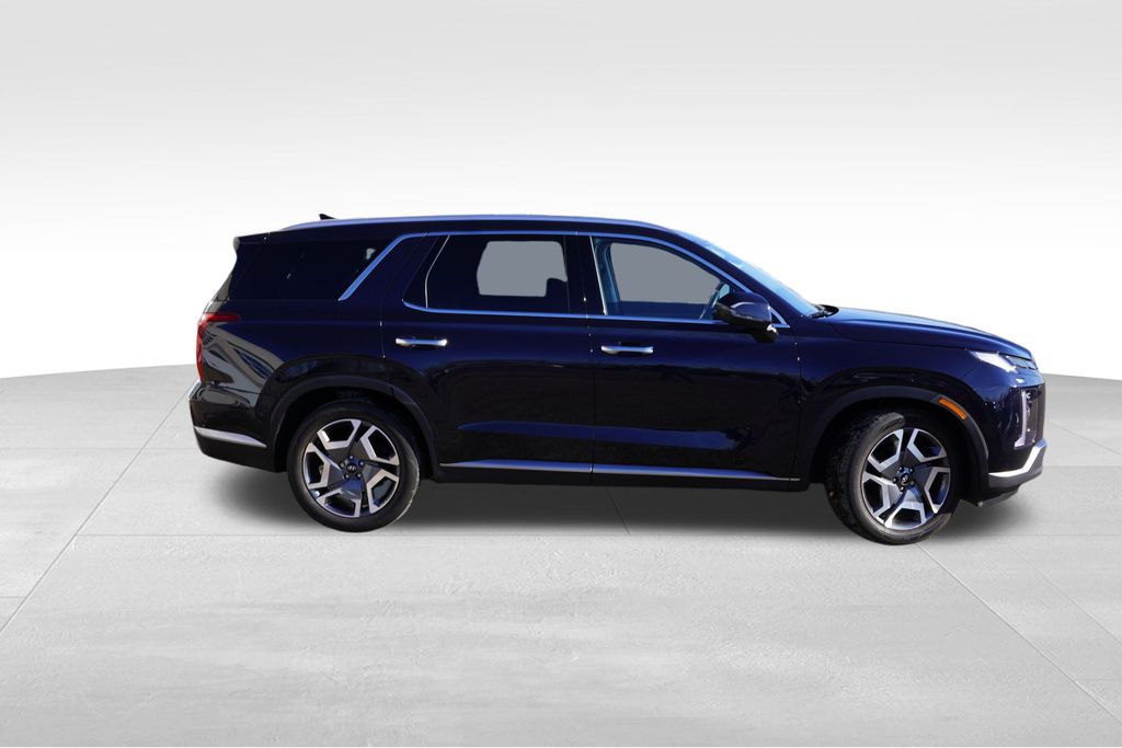 2025 Hyundai Palisade SEL photo 3