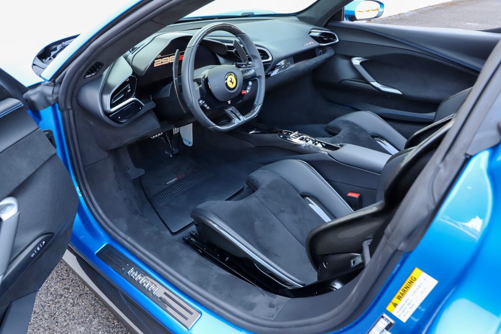 2024 Ferrari 296 GTS photo 2