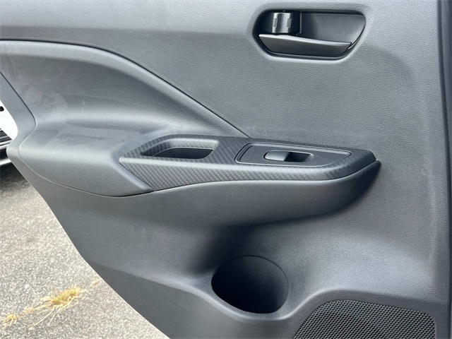 2025 Nissan Versa 1.6 S photo 15