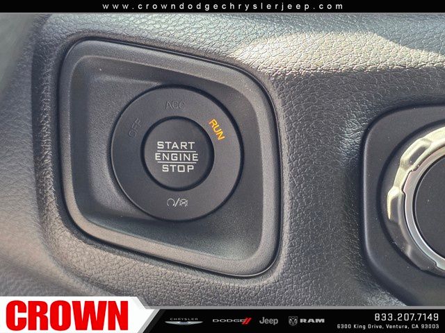 2025 Jeep Wrangler Sport photo 18