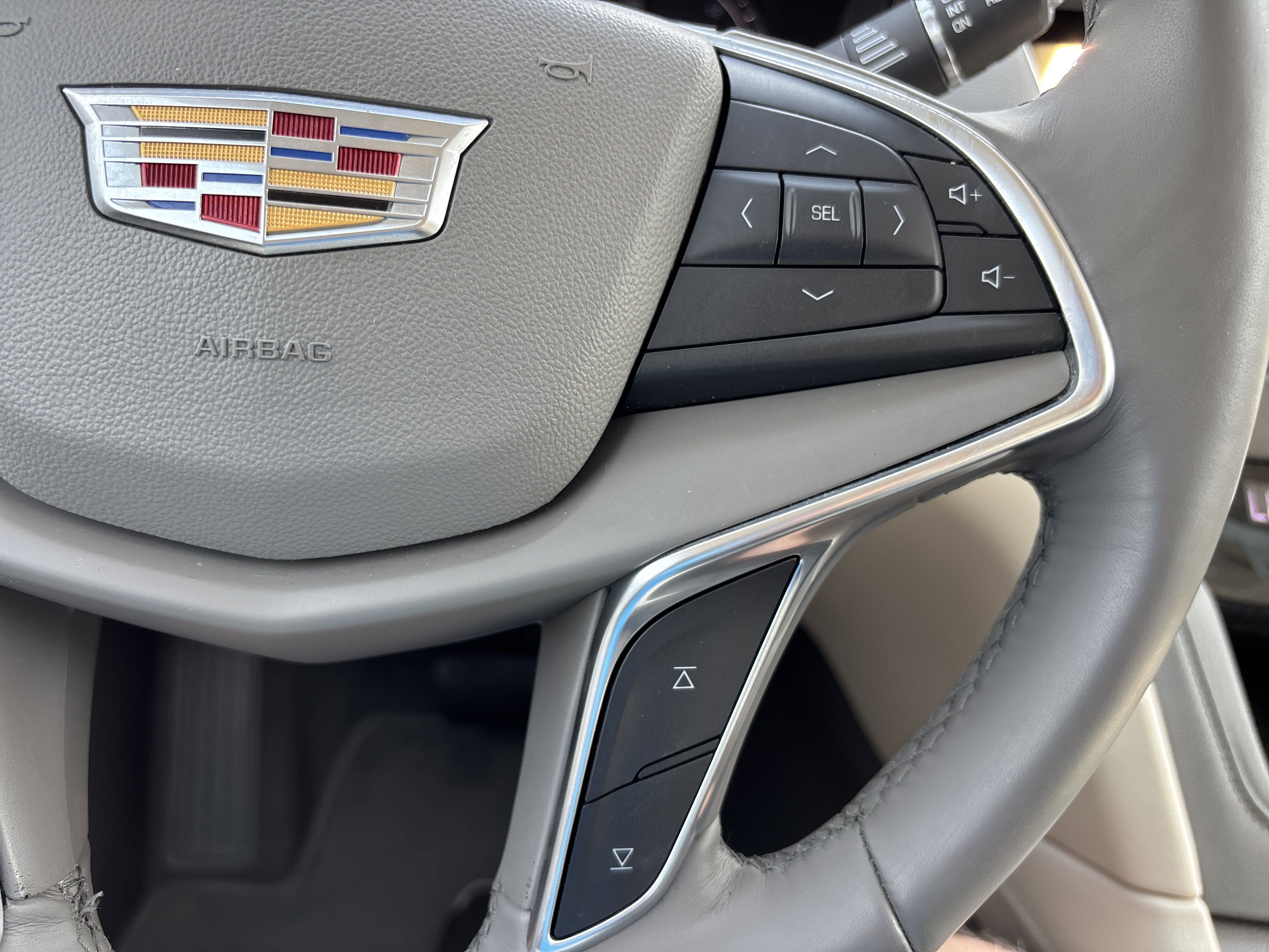 2018 Cadillac XT5 Premium Luxury photo 19