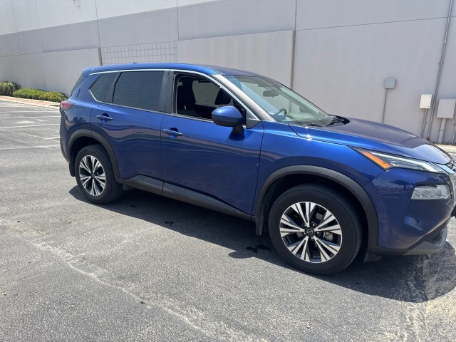 Used 2023 Caspian Blue Metallic Nissan SV image 9