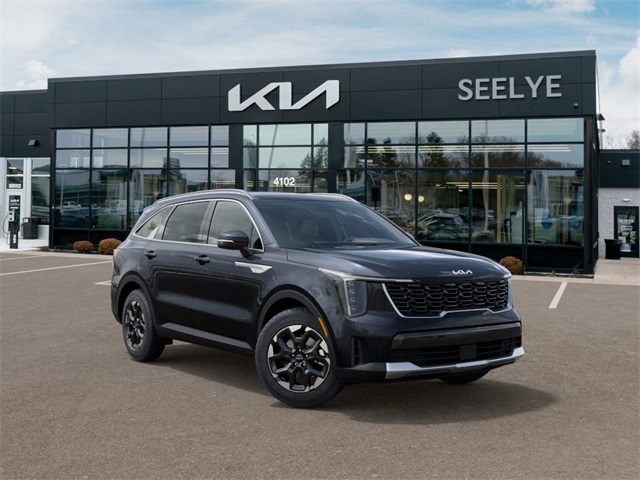 2025 Kia Sorento S photo 7