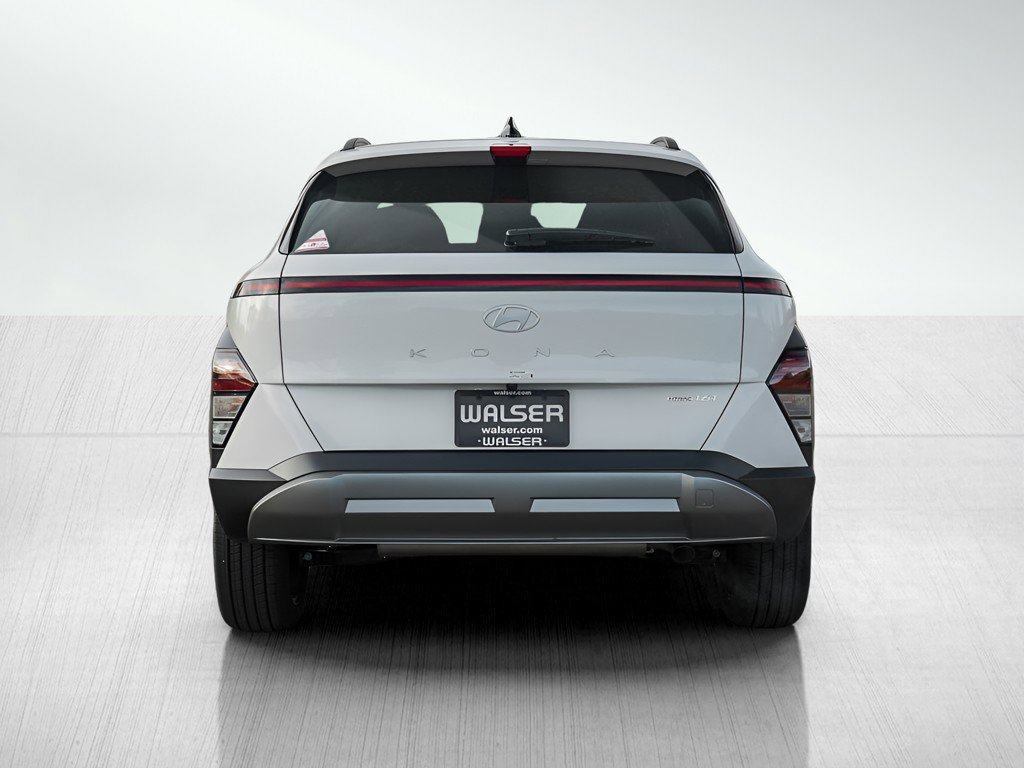 2026 Hyundai Kona SEL photo 2