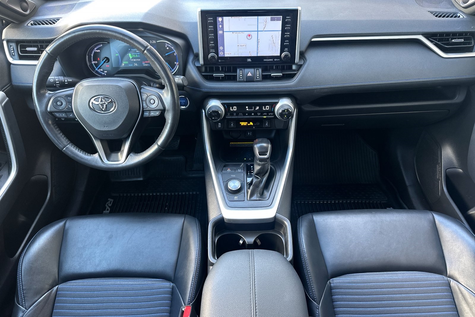 2019 Toyota RAV4 Hybrid XSE photo 11